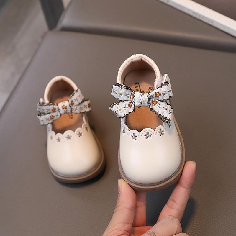 

Baby Shoes Girl Shoes Soft Soled Baby Walking Shoes Breathable Non Slip Kid Shoe Leather Shoe Kid Casual Shoe Baby Zapatos Niña 22insole14.5cm білий