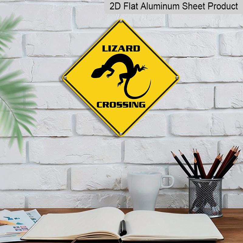 2D Flat 1pc, Lizard Crossing Warning Sign - Heavy-Duty Metal Yellow Lizard Caution Sign with Black Lizard Silhouette, Wall-Mounted for Fence, Yard