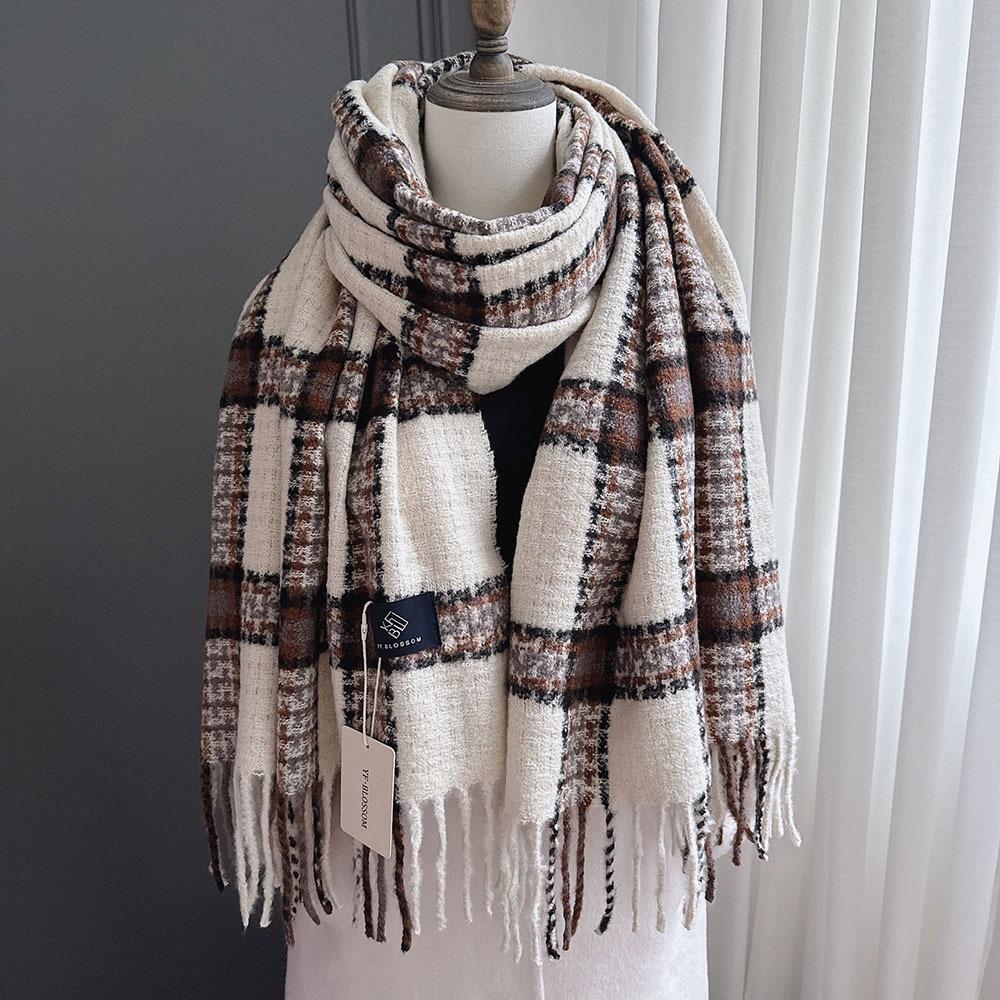 Elegant Plaid Cashmere Scarf for Men and Women - Versatile Thick Shawl, Warm, Windproof, Snow-Resistant, Machine Washable - Casual Outing