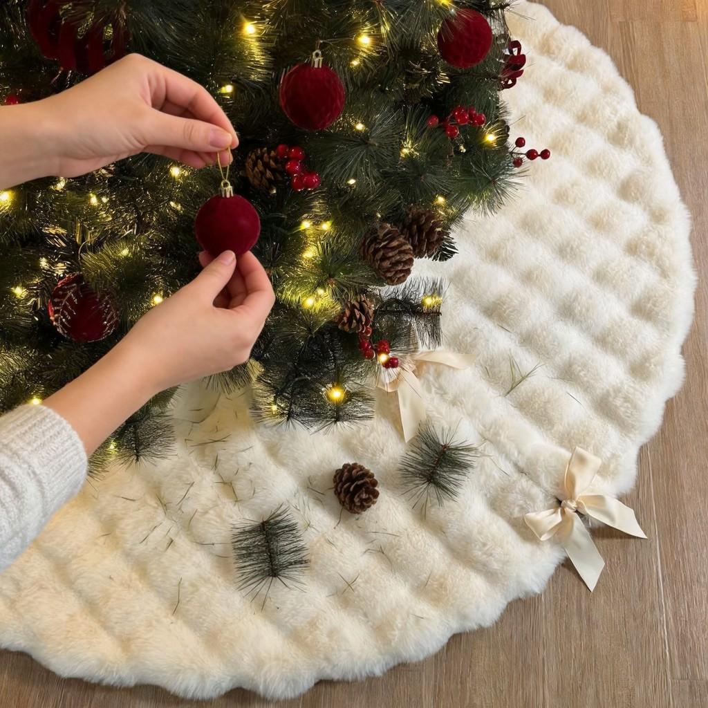 Christmas Tree Skirt Plush Bubble Fabric With White Color For Holiday Decor