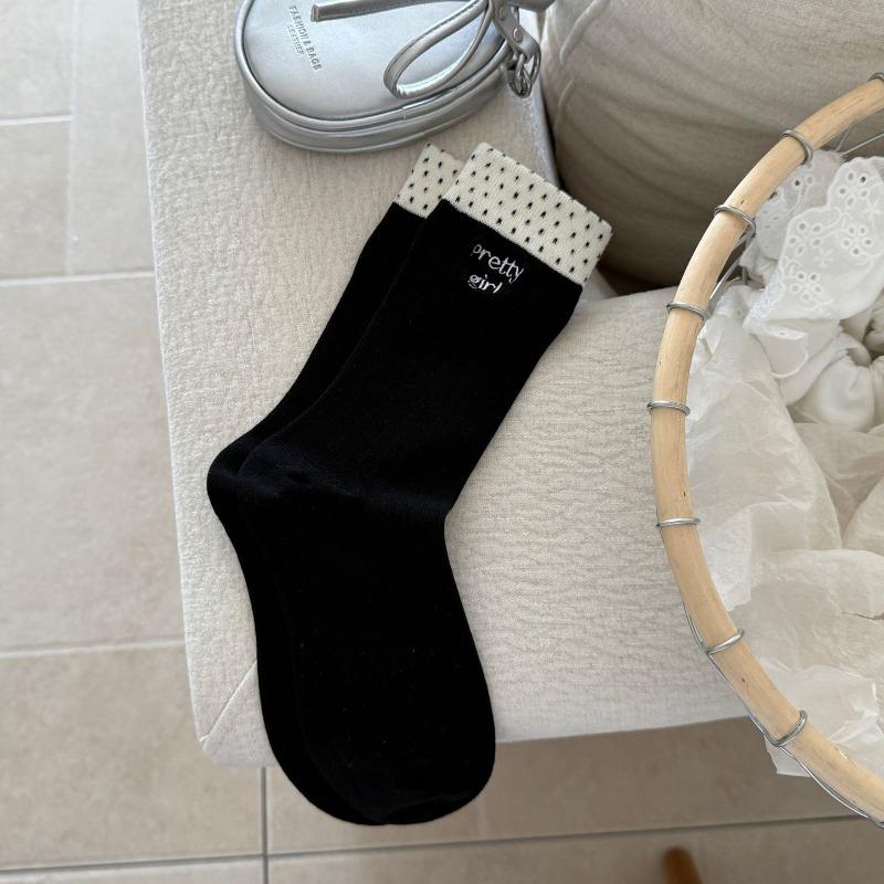 

Женские новые осенние носки-трубы без косточек с вышивкой букв и сочетанием цветов в горошек 1 pair чёрный