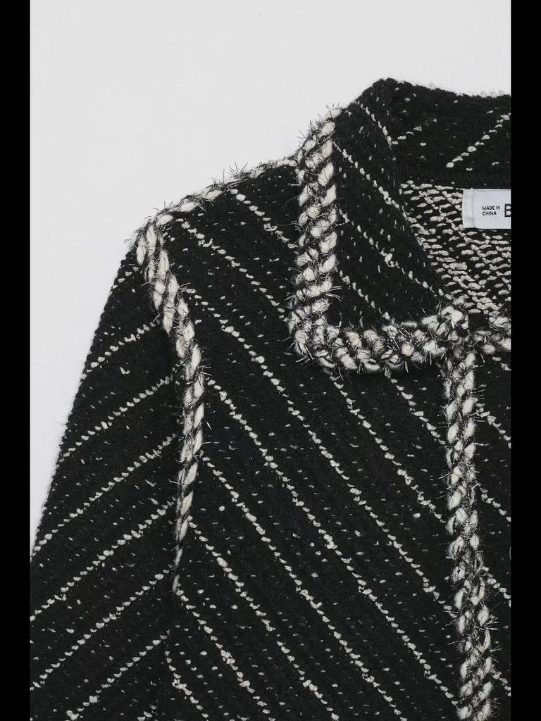 French Style Women's Knitted Suit: Single-Breasted Jacket + Short Skirt