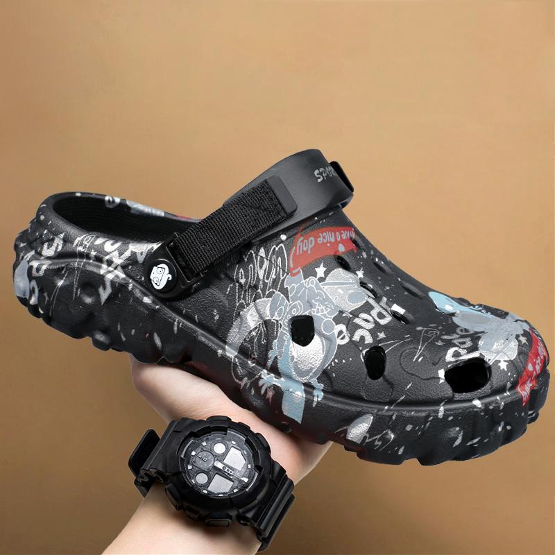 Fashion Summer Clogs Men Slippers Light Soft EVA Men's Hole Shoes Outdoor Sandals Home Garden Shoes Male Beach Flats Big Size 40-47