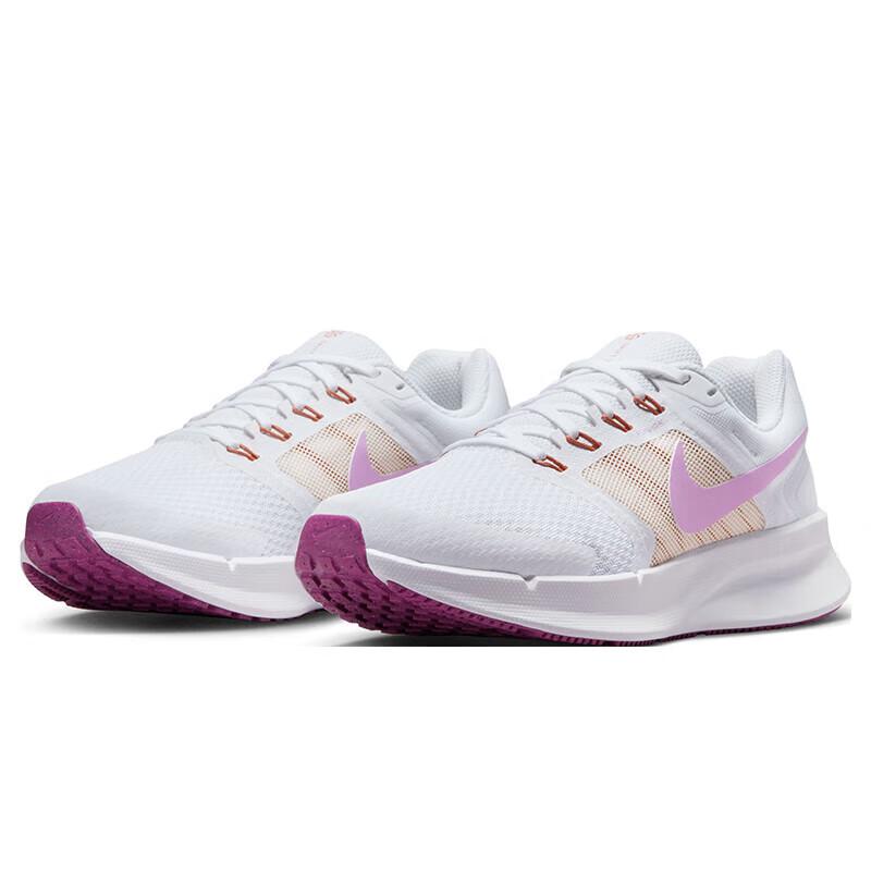 Nike Women's Run Swift 3 Running Shoes