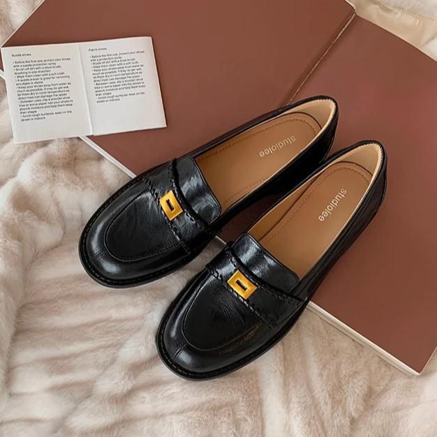Retro small gold buckle round head lazy one pedal thick heel loafer leather shoes women