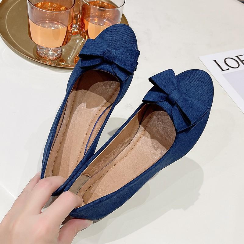 Large size flat-bottomed casual single shoes for women's spring and autumn new suede bow round head beanie shoes for women