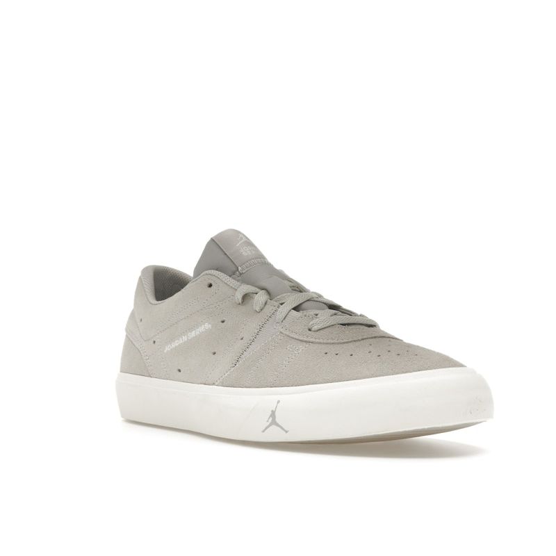 Air Jordan Jordan Series ES Light Iron Ore Men Sneakers Grey Sail DN1856-002