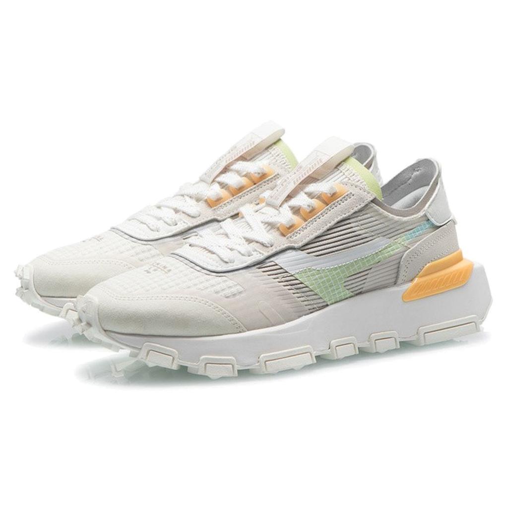 Li Ning Classic Casual Shock Absorption Rebound Low Top Running Shoes Women Sneakers Pearl-White AGCR360-1