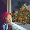 Christmas Projector Lights Outdoor, Waterproof Christmas Laser Lights Landscape Spotlight Decorative Stage Lights with Red and Green Xmas Patterns