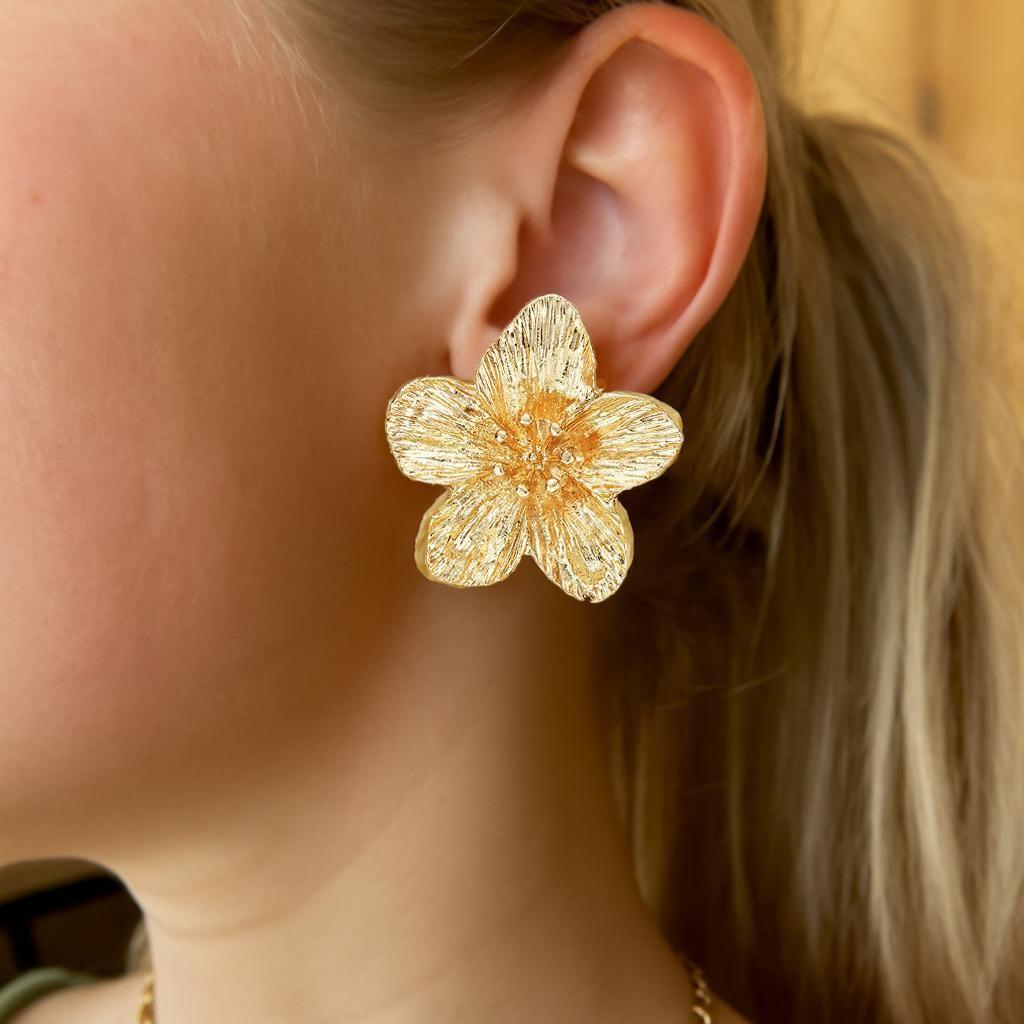1 Pair Geometric Chic Iron Stud Earrings For Women Fashion Elegant Gold Color Floral Retro Design Earring Daily Wear Jewelry