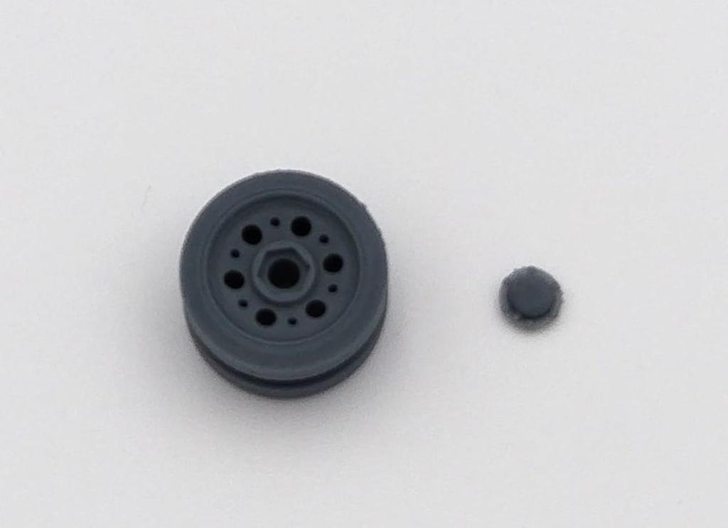 Red Bear Design 1/35 German Panzer III 95mm Wide Road Wheels METZELER Plastic Model Parts JR35004-7 (Tank)