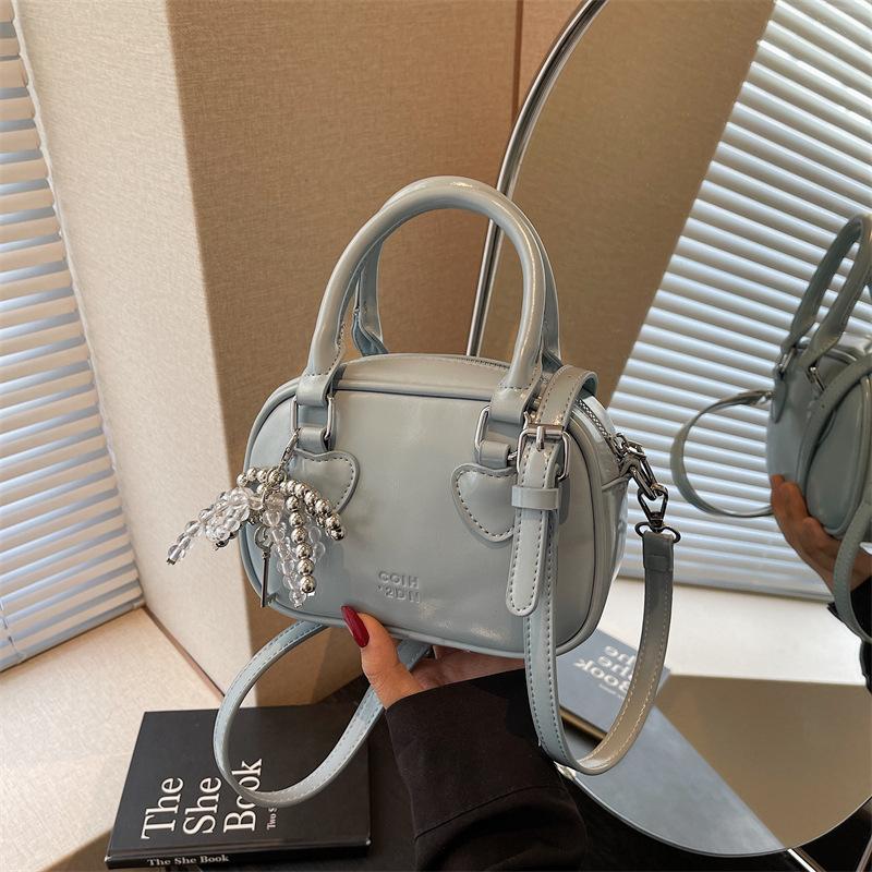 Summer popular small bag women's new fashion versatile messenger bag high-end portable bowling bag