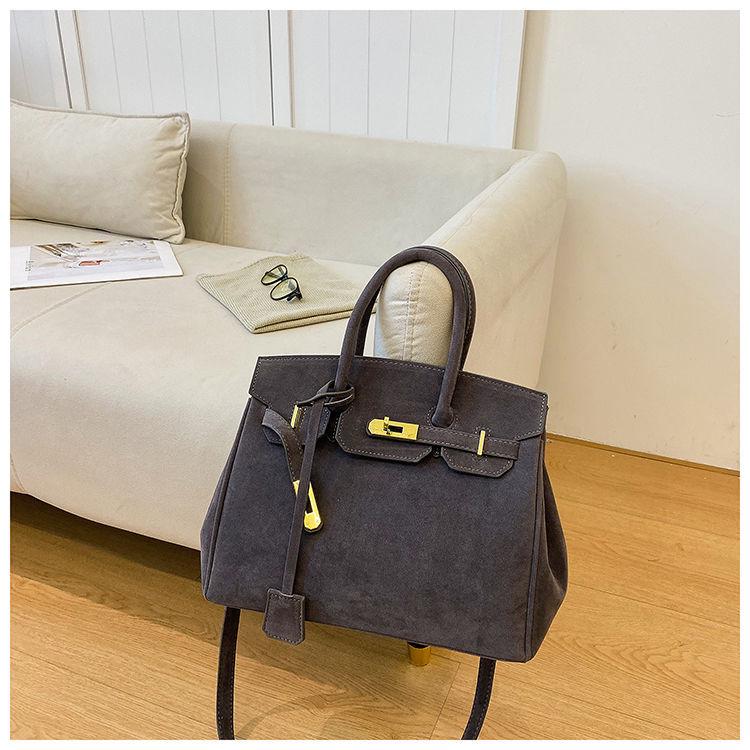 Geantă Crossbody Retro de Înaltă Calitate pentru Femei, cu Capacitate Mare - Geantă de Mână Casual la Modă pentru Toamna/Iarna 2024