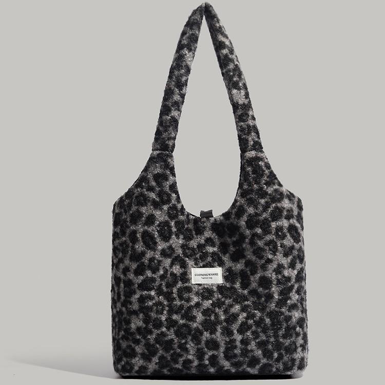 Autumn Winter Leopard Print Shoulder Bag Japanese Ins Niche Design Commuter Tote Bag Student Large Capacity Handbag for Women