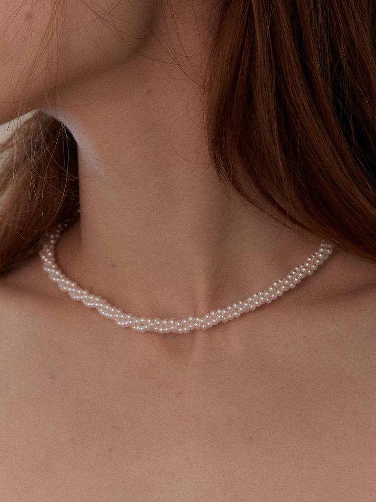 Obla Handmade Spiral Pearl Necklace