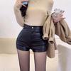 Damen Herbst Winter Y2K Passende Shorts Schwarzes PU-Leder Vielseitig Hoher Bund A-Linie Basis Heiß Hosen Mini-Shorts Vielseitig Schlanke Passform Heiß Hosen