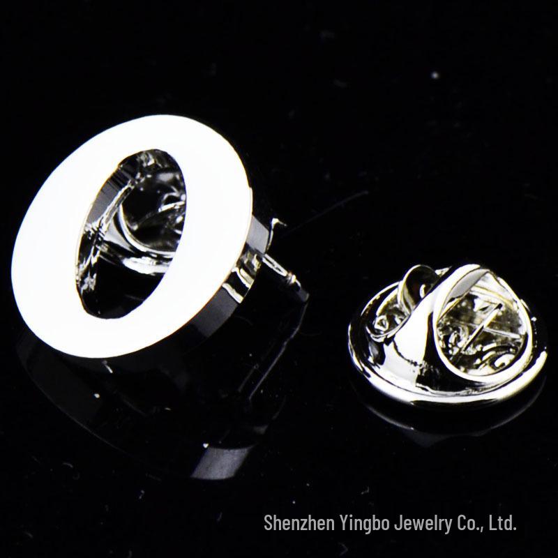 High-Quality Brass English Letter Brooches A-Z for Men & Women – Suit, Jacket, Shirt Badge.