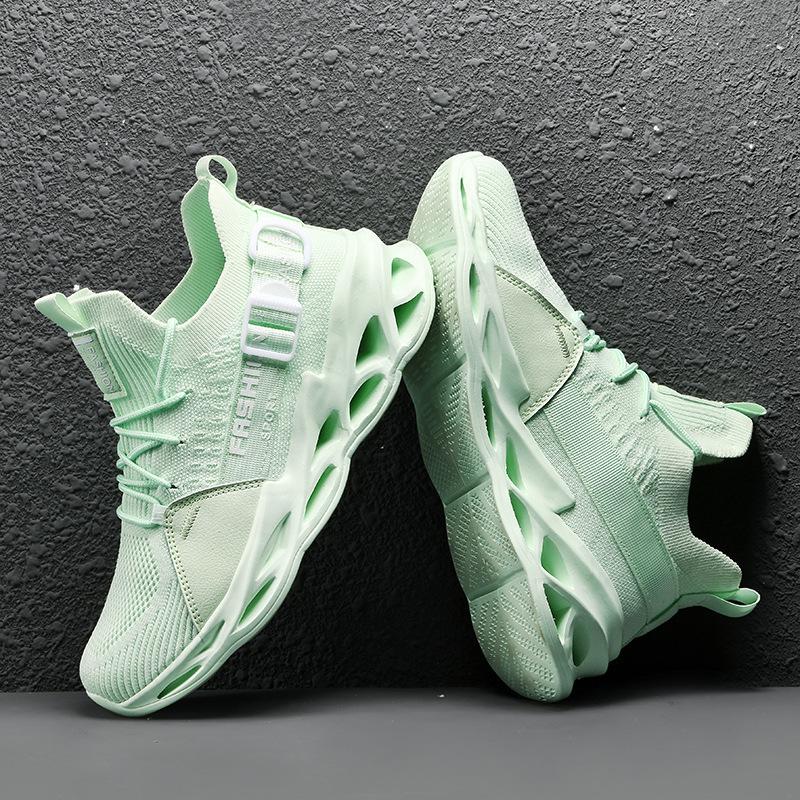 Summer new Korean version fashion trend casual sports shoes blade shoes large size outer wear running shoes men's trendy shoes