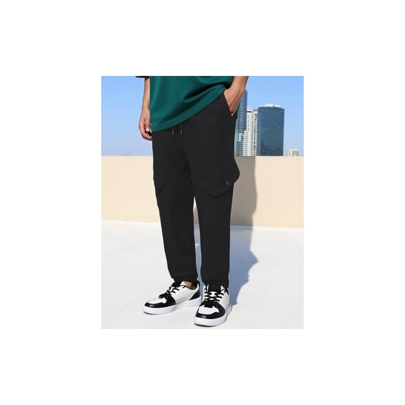Bewakoof Air . Men' Solid Super Loose Fit Joggers_580389_Black_L