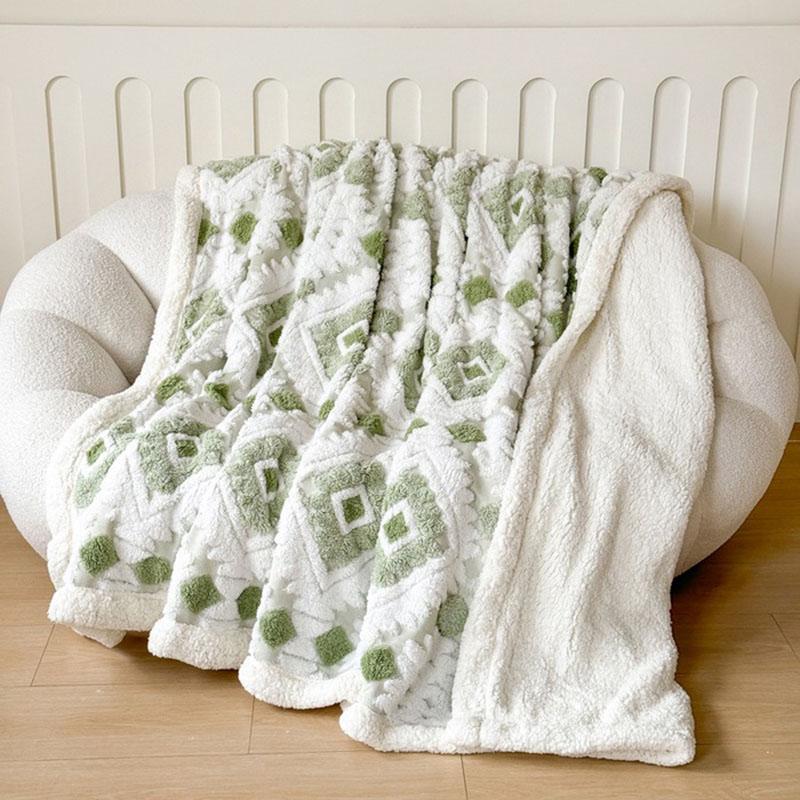 Geometric Jacquard Taff Velvet Blanket Lamb Wool Warm Nap Sofa Cover for Napping Double Layered Thick Bed Sheets for Home
