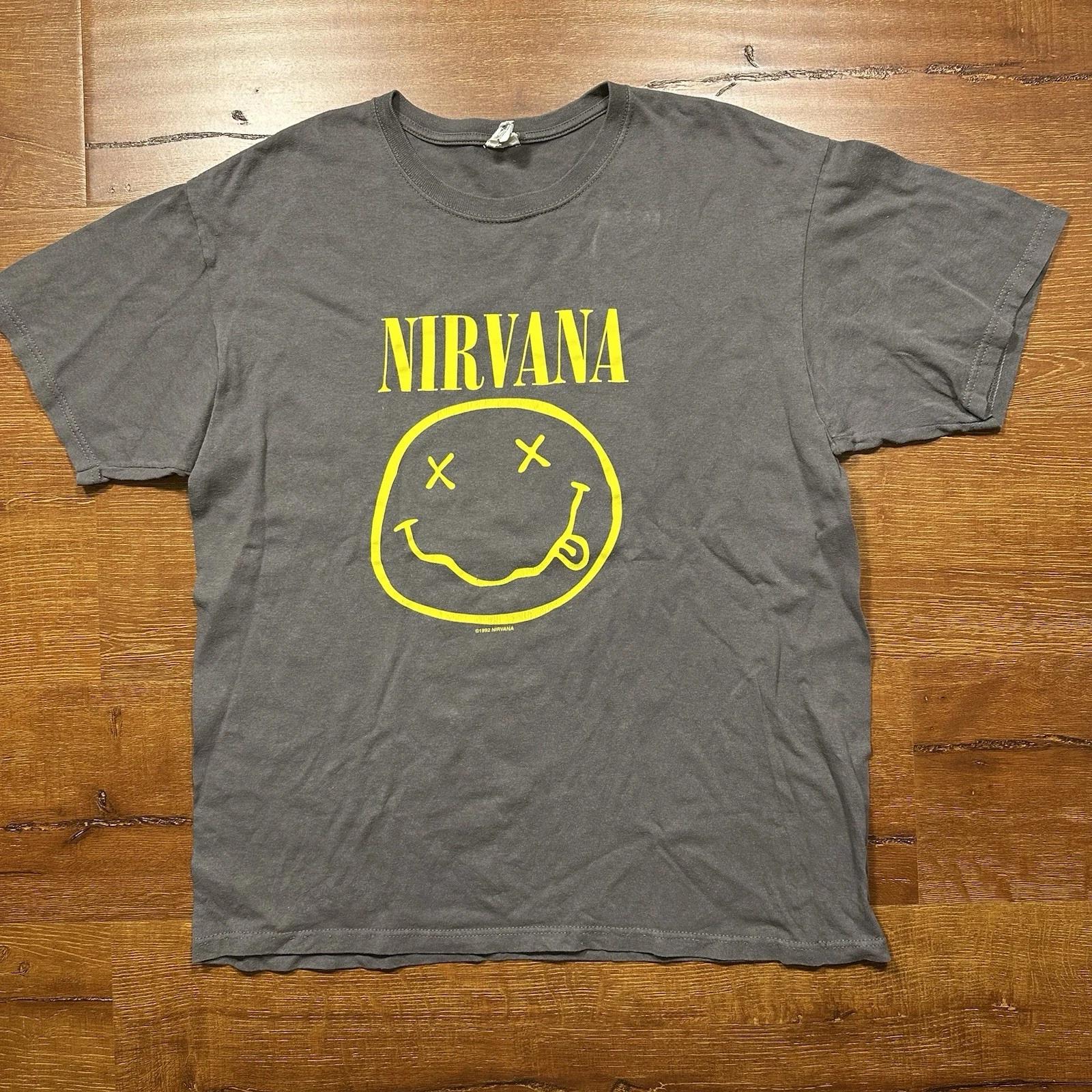 

Винтажная футболка Nirvana Мужская L Серый Смайлик 1992 Anvil Курт Кобей Панк VTG S