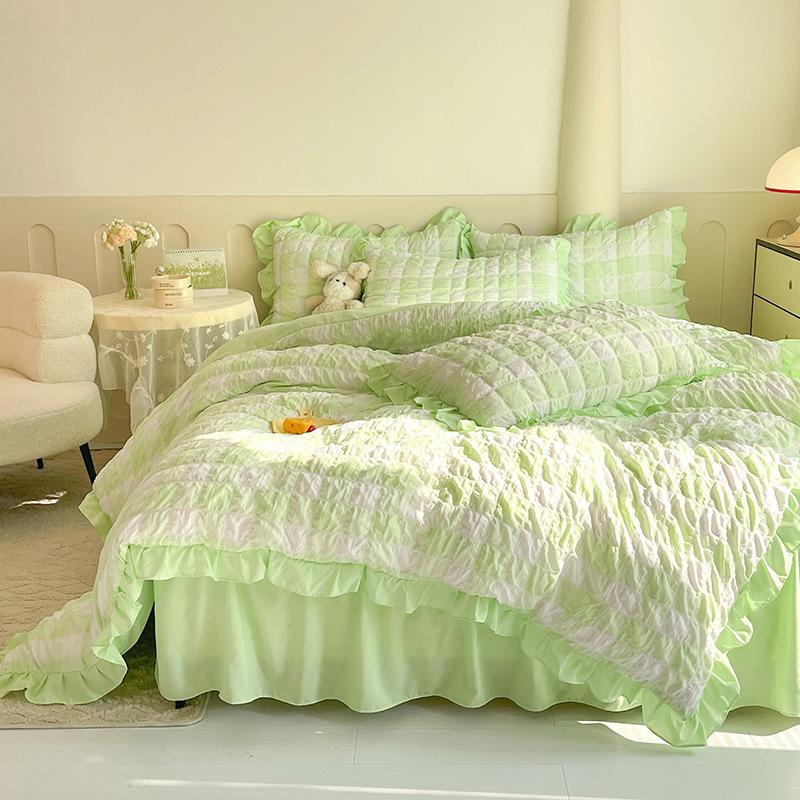 Bedding Four-piece French Lace Quilt Cover Sheet Pillowcase