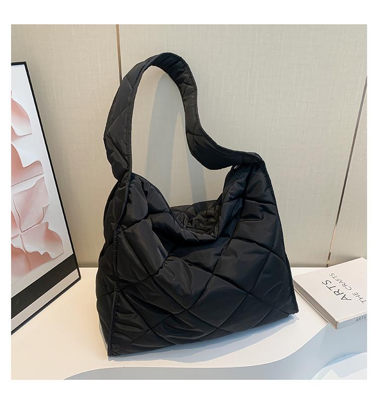 

Трендова жіноча PU сумка-хмара на плече 2025 року з блискавкою та кишенею для телефону