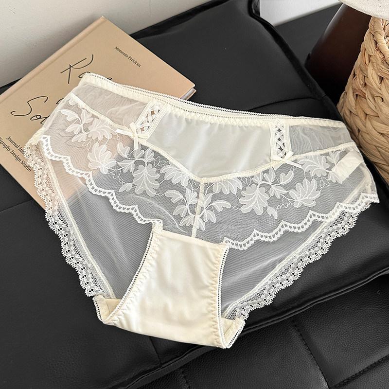 Ladies Summer New Style Sexy Pure Desire Lace Low Waist Triangle Briefs