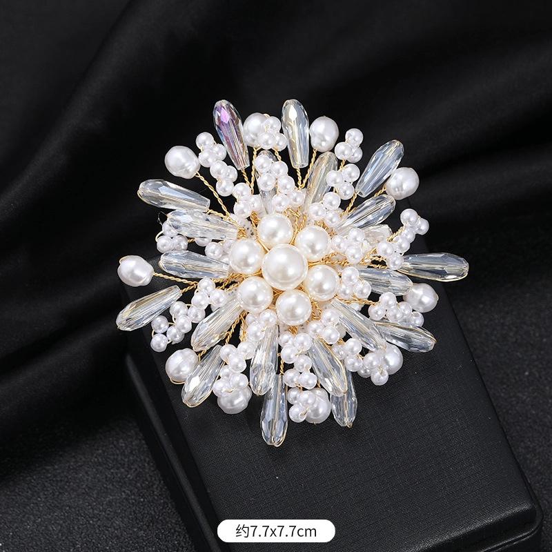 Elegantes Temperament Luxus Imitationsperlen Brosche Damenmode vielseitige Schneeflocken Anstecknadel hochwertig atmosphärisch Korsage Mantelzubehör