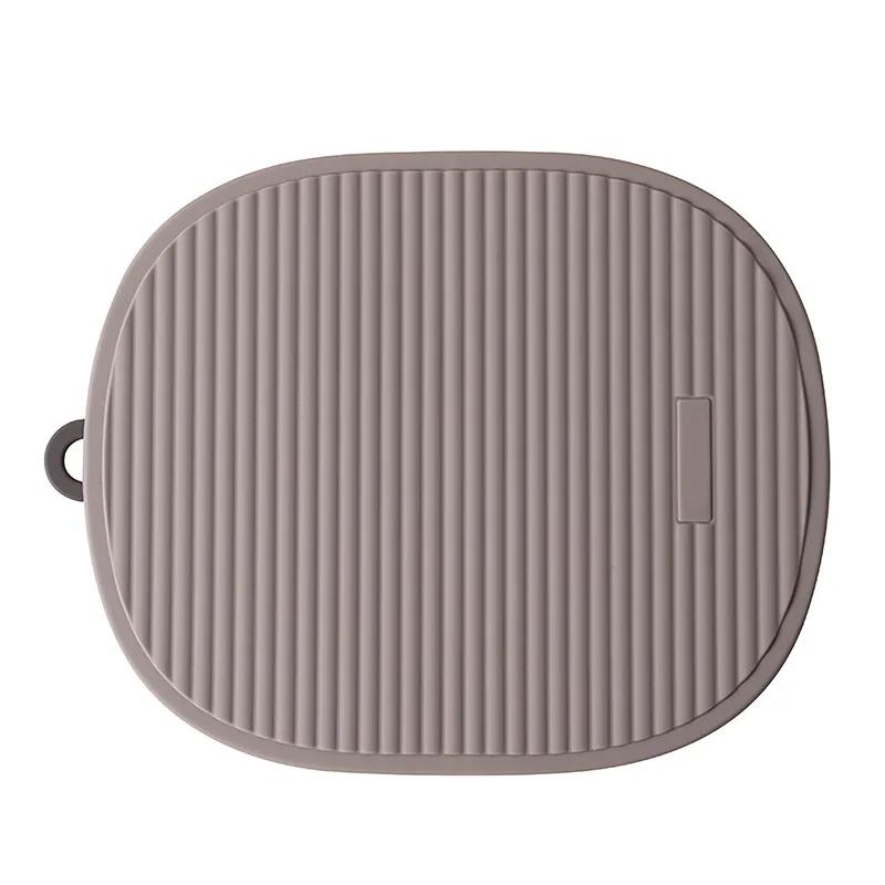 

Silicone Heat-Insulating Mat for Hot Pots Pans Heat Resistant Counter Mat Folding Placemat Anti-Scalding Household Casserole Pad 18x15cm кавовий