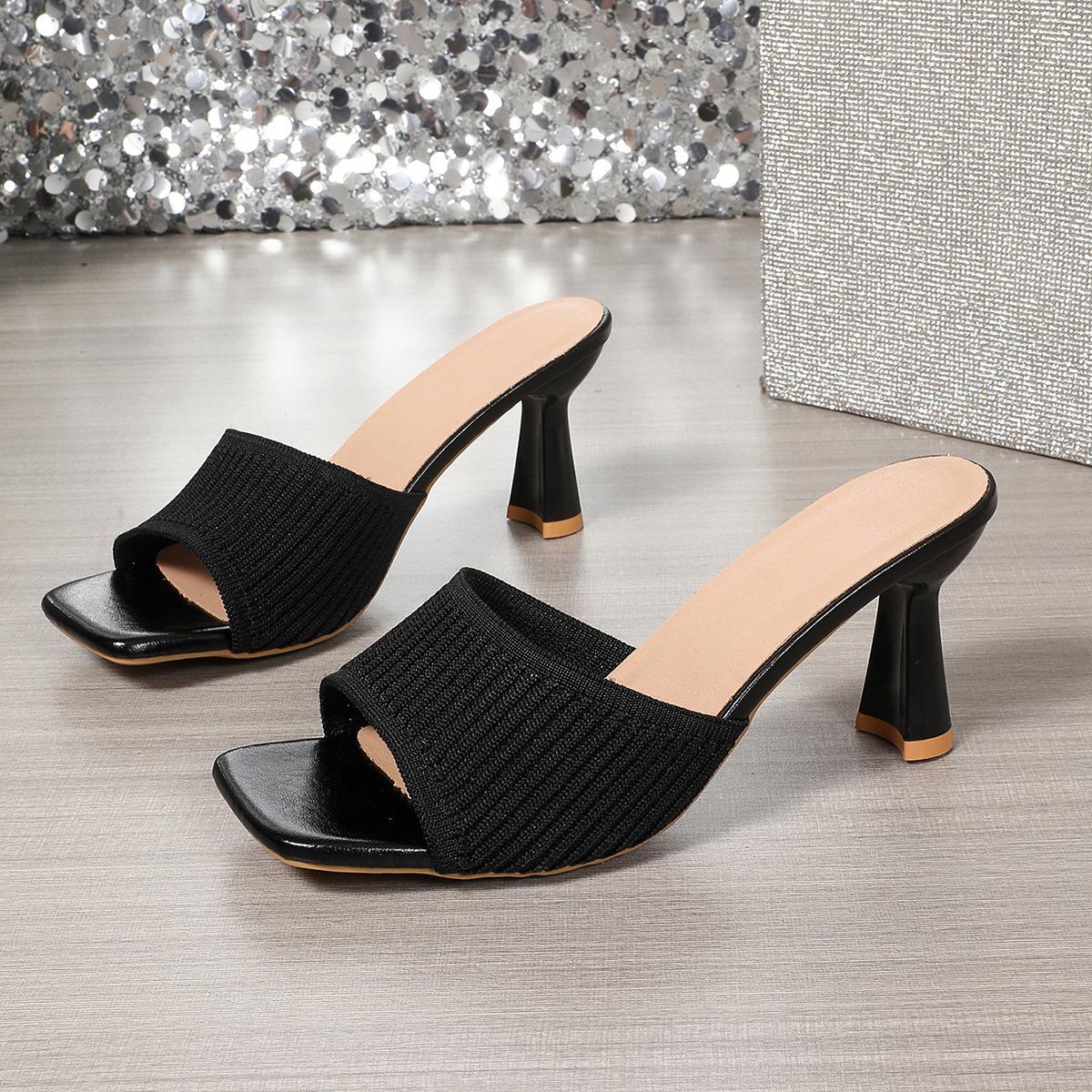 

Большой размер дышащие вязаные тапочки на высоком каблуке женские 2025 лето новые квадратный носок тонкий каблук модные тапочки на перемычке 42 чёрный