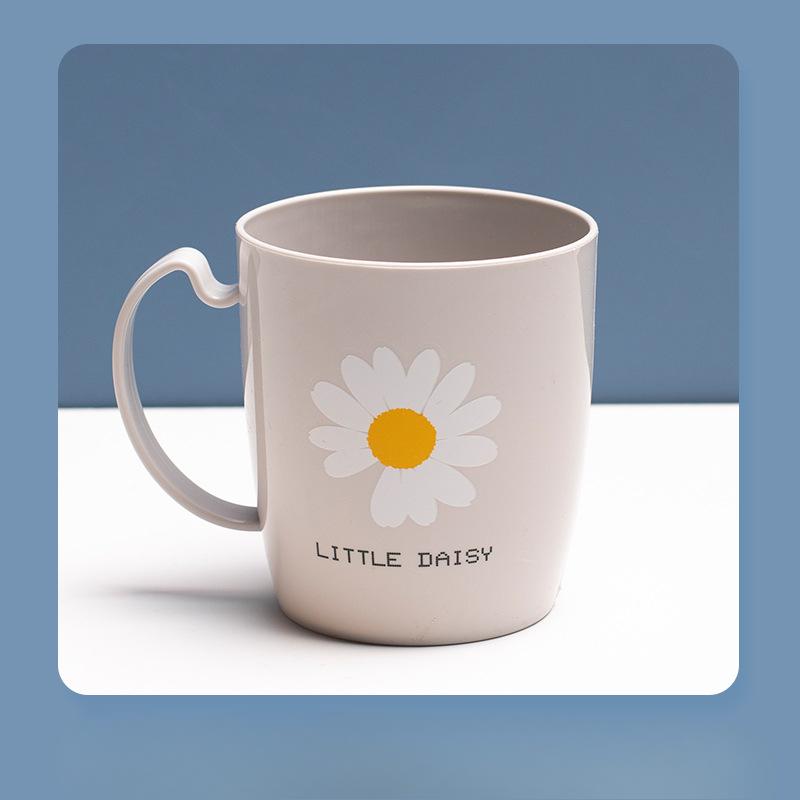 

Детский утолщенный стакан для зубной щетки, стакан для воды, пластиковый бытовой стакан для полоскания рта с ручкой 501-600ml белый