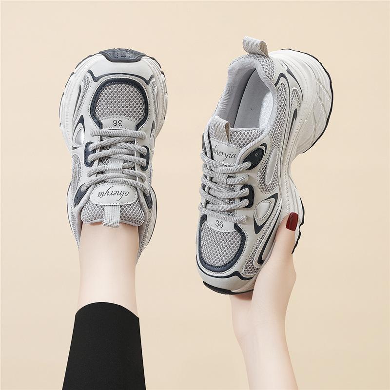 

Женские кроссовки на толстой подошве Весна Новый стиль для женщин В женском темпераменте Цветовая блокировка Женская обувь Серебристые Увеличивающие рост 40