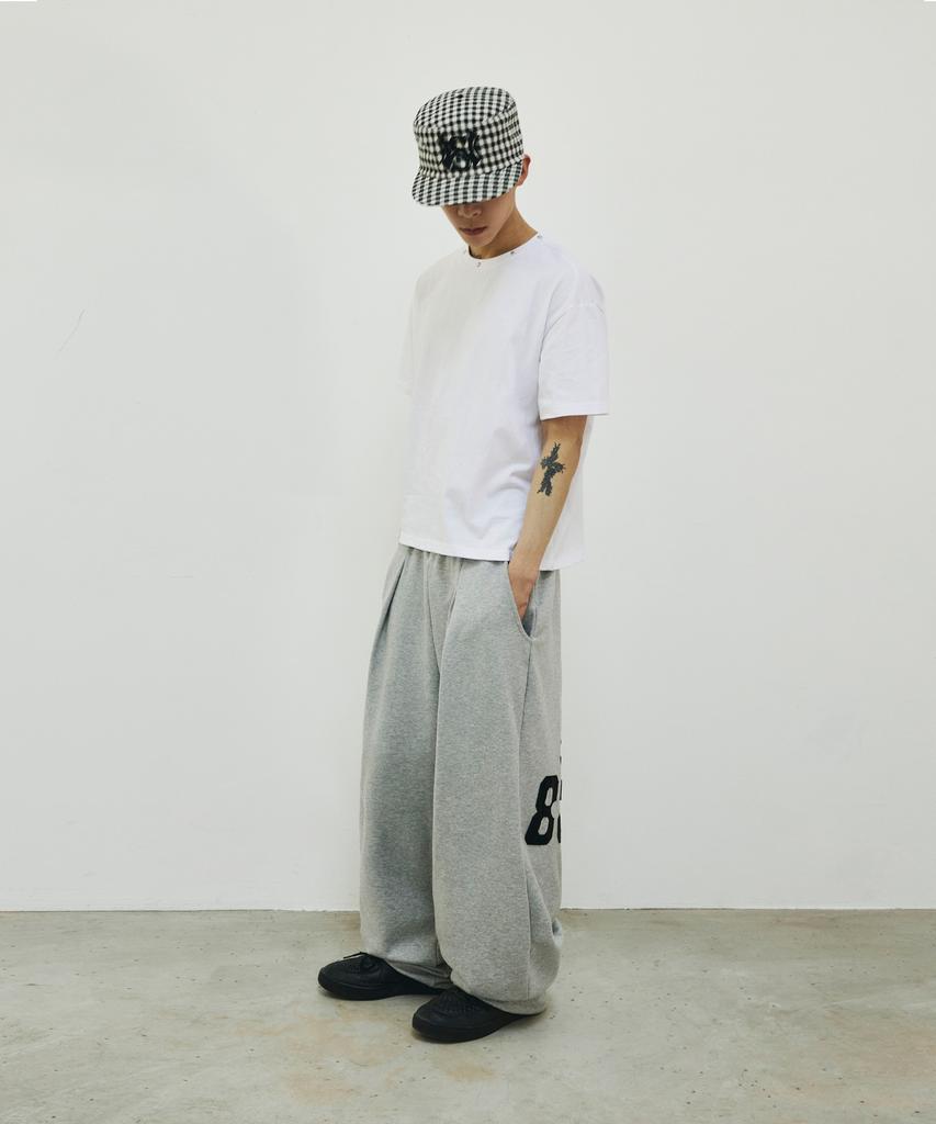 SCALLYWAG Summer 88 Crossbody Patch Sweatpants [Grey]