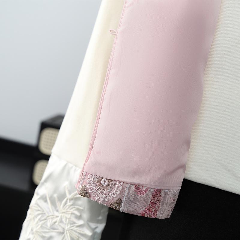 2026 Spring Collection: Elegant Chinese-Style Vest for Middle-Aged Women, Dignified and Trendy Fashion for Women Aged 50+