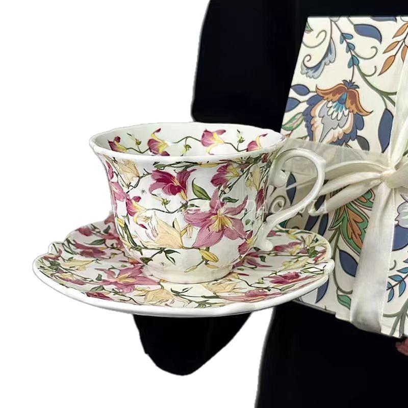 Hochwertiges Retro Französisches Keramiktasse Lilienölmalerei Kaffeetasse Untertasse Set Nachmittagstee Latte Tasse