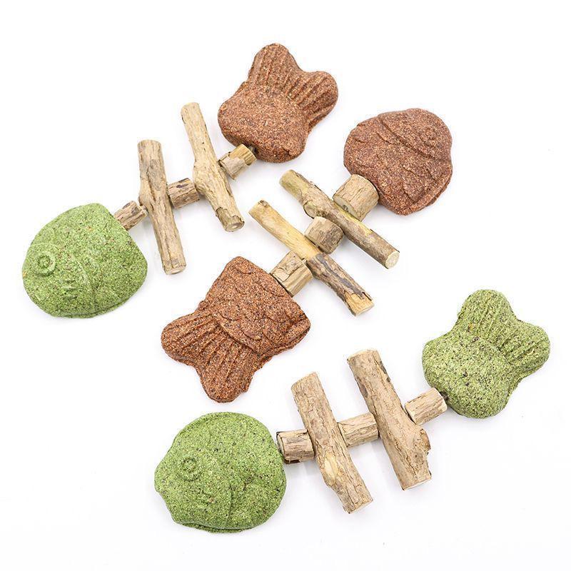 Catnip Fish Bone Chew Stick: Interactive Cat Teaser and Teeth Cleaner.