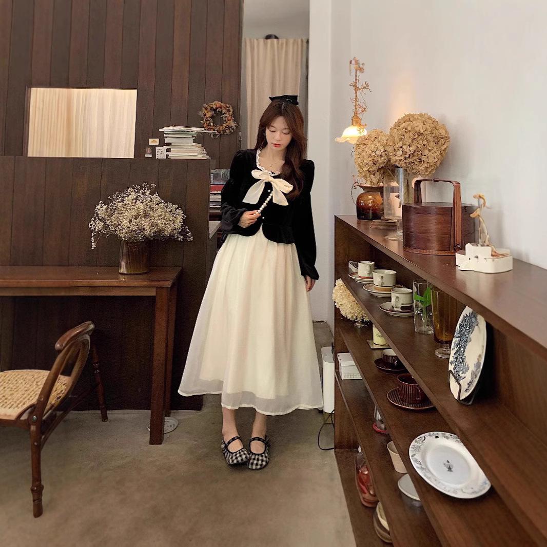 

2024 Women s Autumn Velvet Bow Slimming Dress Double Extra Large