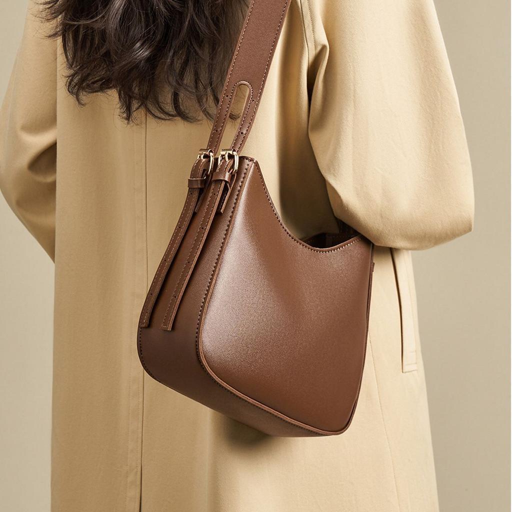 Premium Sense Versatile Messenger Bag Women's 2025 New Fashion Retro Underarm Bag French Women's Shoulder Bag