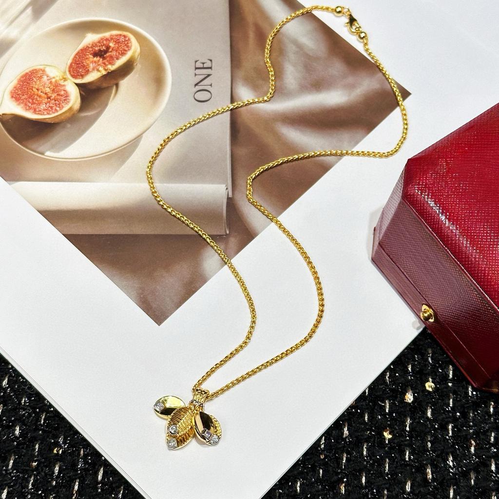 Latest Hot Brand Classic Women's Necklace Luxury Jewelry For Women Fashion Coffee Bean Designer Pendant Diamond Chain Necklaces