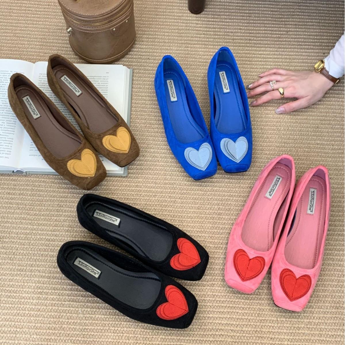 

Giant soft flat bottom 2025 new sheepskin simple love casual and comfortable single shoes commuter versatile woman 39 синий