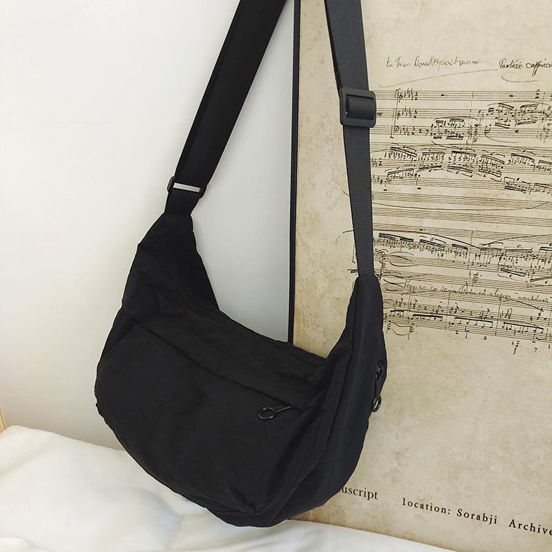 Casual crossbody bag girls lightweight shoulder canvas bag waterproof commuting solid color versatile nylon dumpling bag for men
