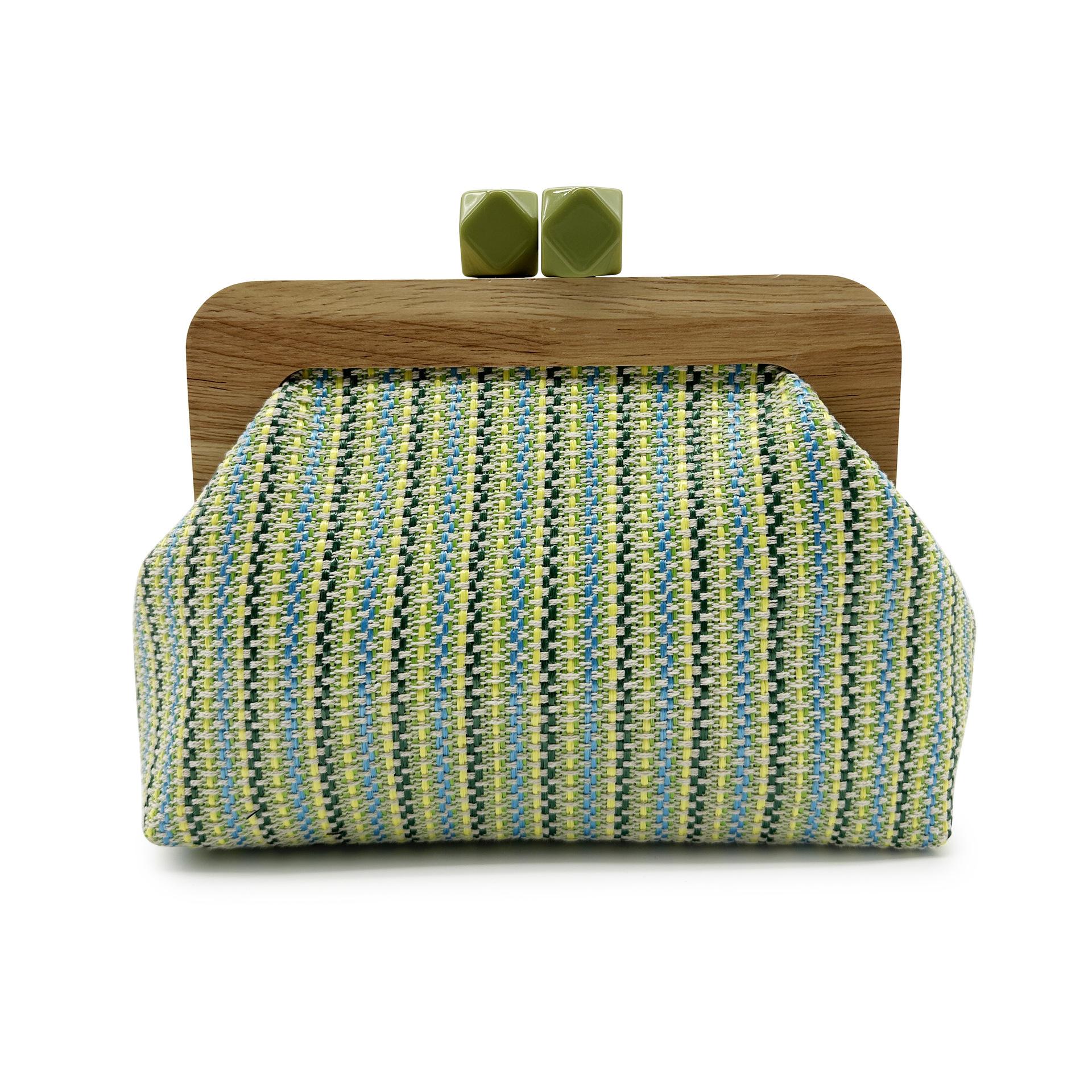 Summer new shoulder messenger bag straw woven colored striped clip women s bag 24*8*18cm светло-зеленый