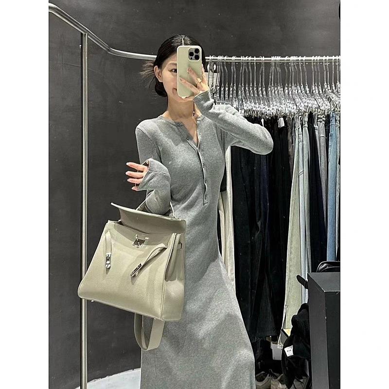 Early autumn new temperament Muse fan long dress high sense formal settings gentle wind gray knitted dress