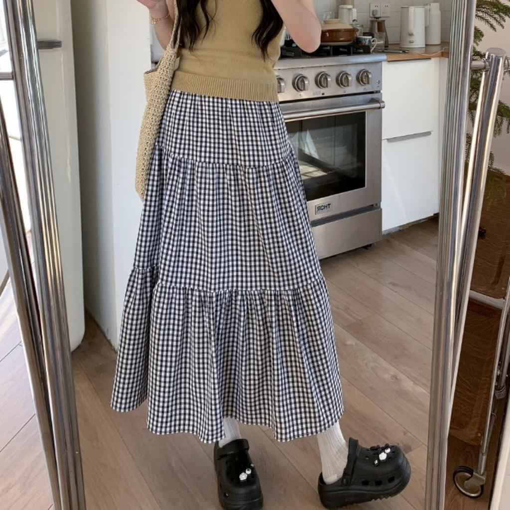 Women's Vacation Casual Mini Checkered Tiered Cake Skirt - High-Waist Slimming A-Line Midi Skirt for Summer with Hip Coverage