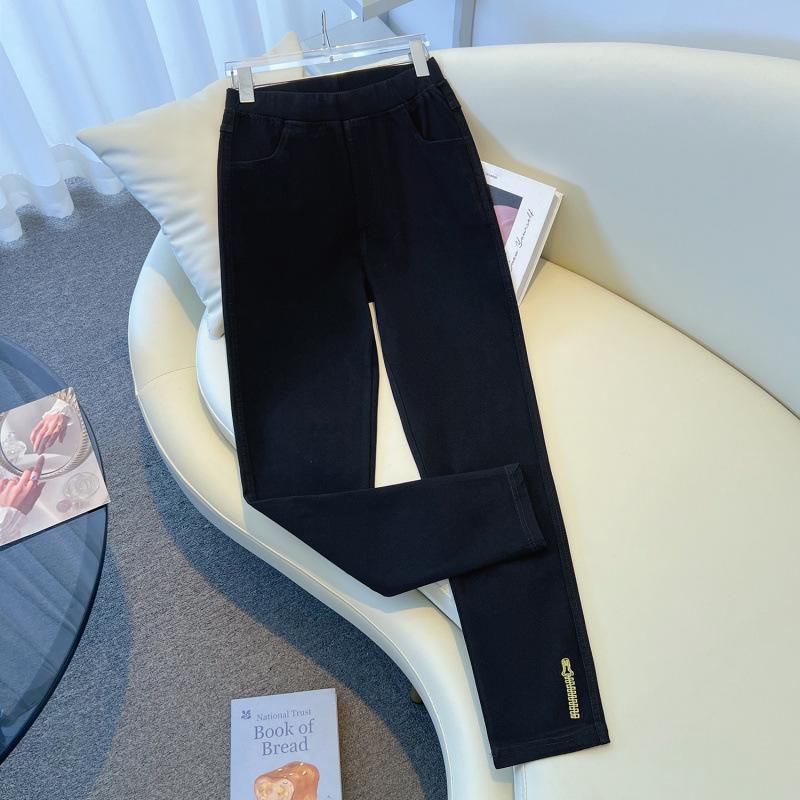 Autumn Black Slim Fit Cropped Women's Plus Size Elastic Waist Trousers - Slimming Casual Pants