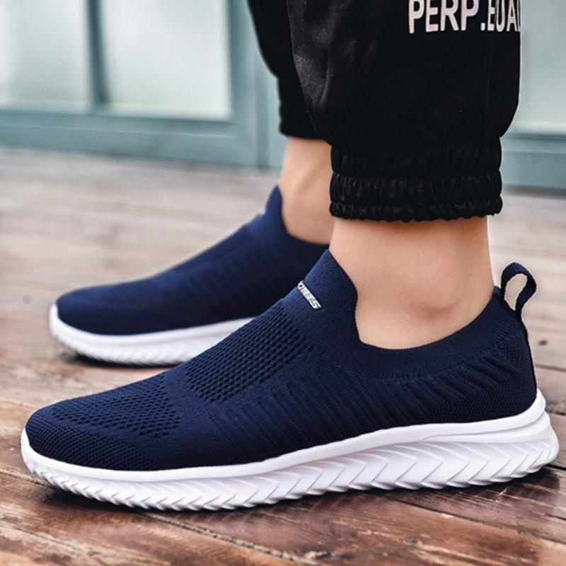 Fashion Men's Sneakers Lightweight Casual Shoes Mesh Soft Vulcanize Shoes Outdoor Fashion Couple Loafers Slip-on Plus Size Running Shoes