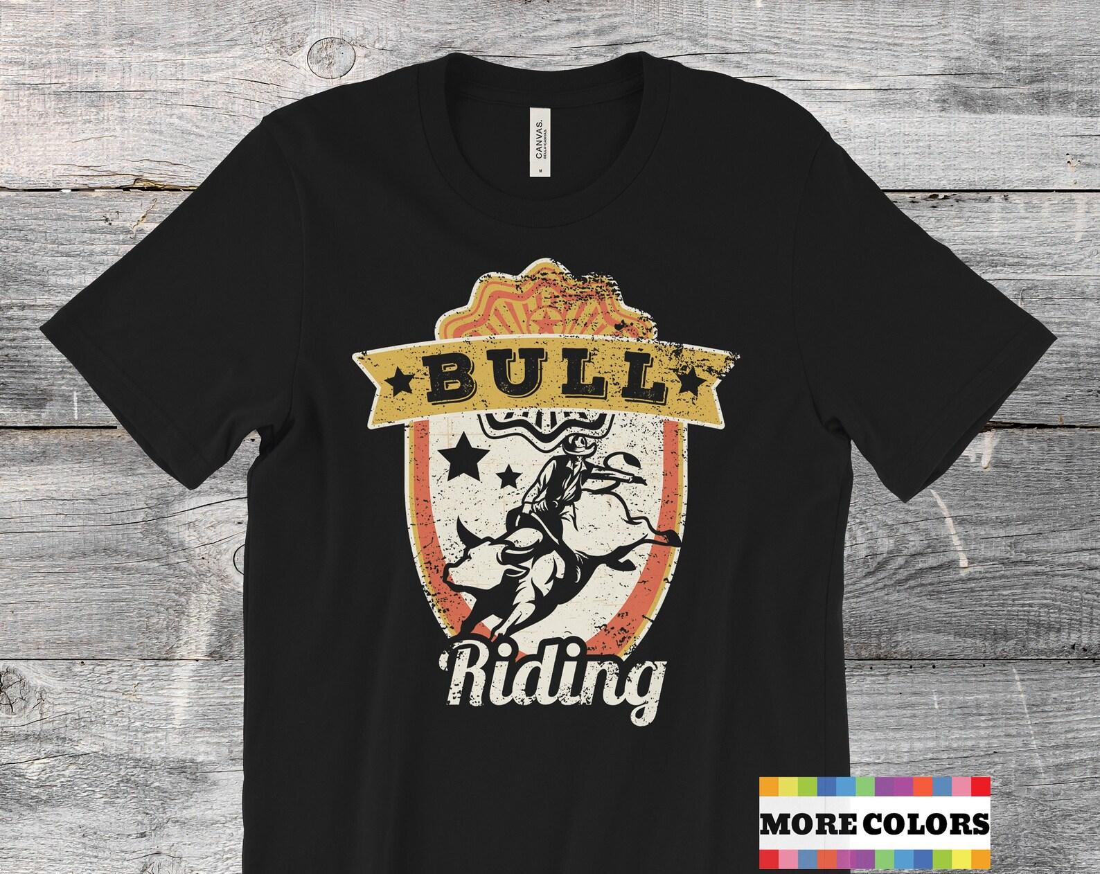 Cool Retro Bull Riding Rodeo Lover Bull Rider Country Cowboy Cowgirl T-shirt, Vintage Western American Rodeo Clown Gift Party Present Shirt 100