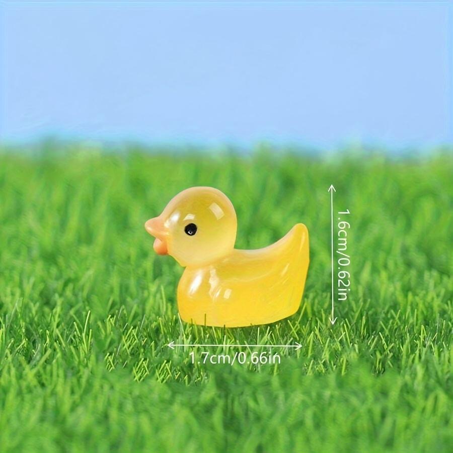 60pcs Luminous Duck Ornament Mini Ducks Resin Tiny Decor Statue Garden Figurines Home Decor For Party Favors, Birthday Gifts Holiday (Assorted Colors)