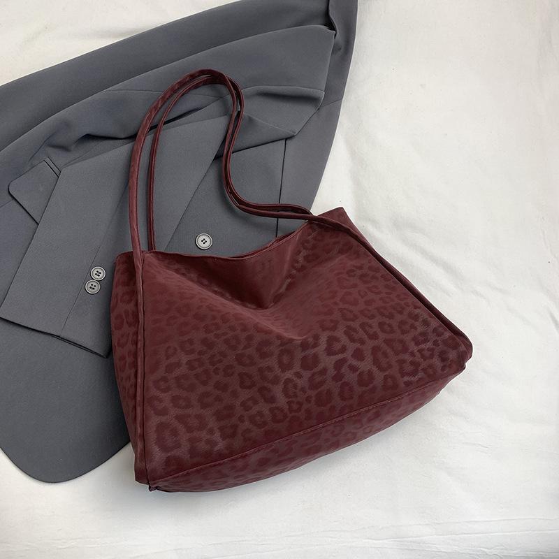 Herbst neue Retro Leopardenmuster Schulter Achseltasche modische Nische einfache Pendler tragbare Tragetasche